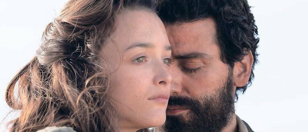 Zwei Versprochene. Die Liebe zwischen Michael (Oscar Isaac) und Ana (Charlotte Le Bon) wird während des Völkermords an den Armeniern auf die Probe gestellt.
