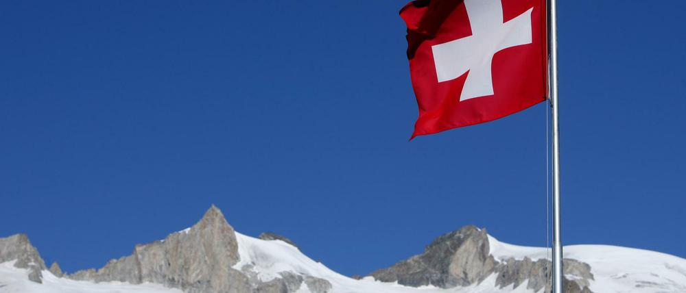 Ein Hotel in der Schweiz hat mit einem Duschhinweis Antisemitismusvorwürfe auf sich gezogen.