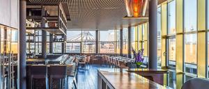 Mit Millionenaufwand hergerichtet: das Restaurant Golvet in Tiergarten. Ärgerlich ist momentan allenfalls die chaotische Baustelle an der Potsdamer Brücke.