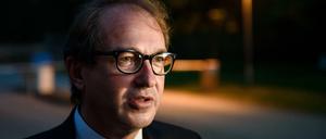 In Sachen Tegel hat sich Alexander Dobrindt als Meister taktischer Spiele erwiesen.