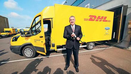 Begeistert. Post-Vorstandsmitglied Jürgen Gerdes, der den Streetscooter Work XL am Mittwoch vorstellte, rechnet mit einer „gewaltigen Nachfrage“ für den Elektro-Transporter, der zusammen mit dem US-Autobauer Ford entwickelt wurde. 