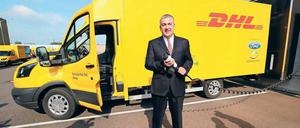 Begeistert. Post-Vorstandsmitglied Jürgen Gerdes, der den Streetscooter Work XL am Mittwoch vorstellte, rechnet mit einer „gewaltigen Nachfrage“ für den Elektro-Transporter, der zusammen mit dem US-Autobauer Ford entwickelt wurde. 