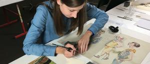 Restaurateurinnen arbeiten im Kunstmuseum Bern an der Erhaltung von Werken aus dem Gurlitt-Nachlass. 