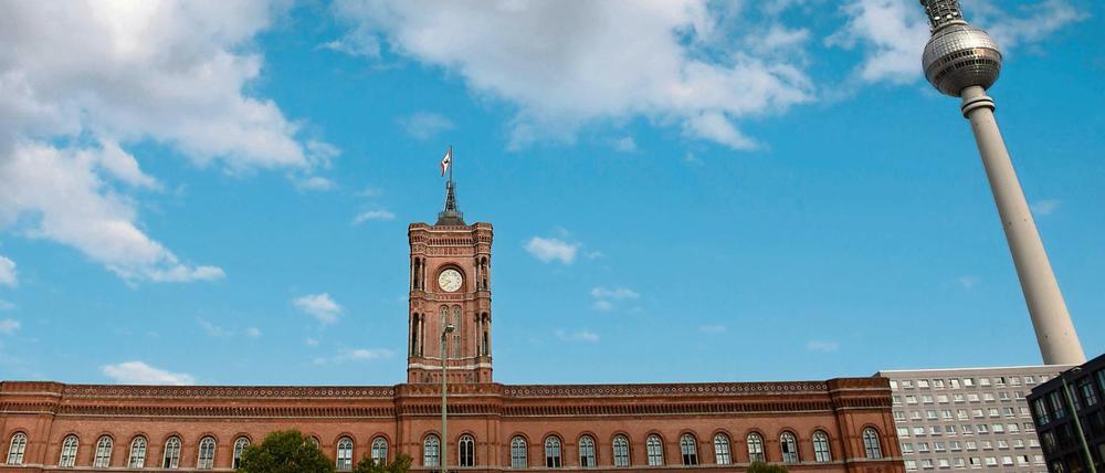 Im Roten Rathaus erfuhr man erst spät vom Insolvenzantrag der Fluggesellschaft Air Berlin.