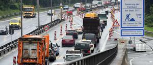 Noch in vollem Gange: Die Baustelle auf der Rudolf-Wissell-Brücke.