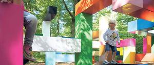 Die Welt als Abenteuerspielplatz. Ein Klettergerüst des dänischen Designers Jacob Dahlgren von 2011.