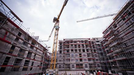 Die Baustelle eines Wohnungsneubaus in Berlin.