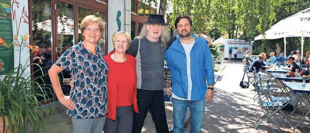 Ohne Engagement geht nichts. Gründungsmitglied Sigrid Niehmer, Renate Wilkening, Mitgründer Juppy und Florian Hinde (von links).
