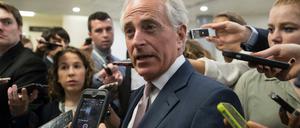 Senator Bob Corker äußert sich auf dem Capitol Hill in Washington vor Journalisten. 