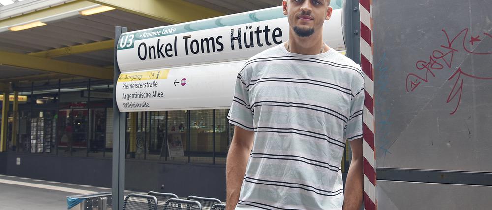 Moses Pölking fühlt sich immer unwohl am U-Bahnhof Onkel Toms Hütte.