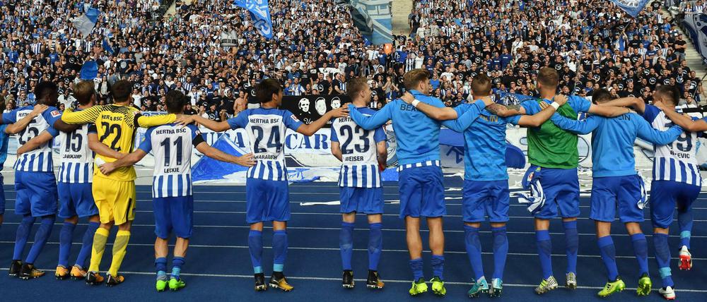 Läuft schon wieder. Hertha will in der neuen Saison mindestens Zehnter werden.