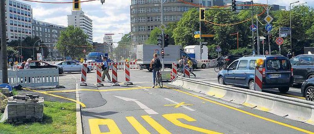 Neben der Spur. Der Krach um die Potsdamer Brücke geht weiter. 