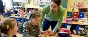 Berlins Grundschüler haben pro Woche bis zu sieben Unterrichtstunden weniger als etwa die Hamburger Altersgenossen.