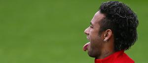 Superstar. Neymar beim Probetraining in Saint Germain En Laye (Frankreich).