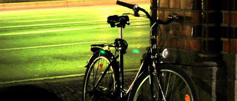 Neue Farbe, neues Thema: Mit diesem Bild lädt die FDP Friedrichshain-Kreuzberg dazu ein, "urbane Fahrradpolitik neu zu denken". 