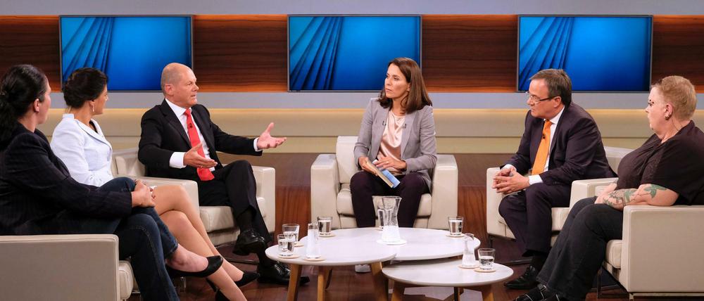 Debatte um soziale Gerechtigkeit: Anne Will und ihre Gäste 
