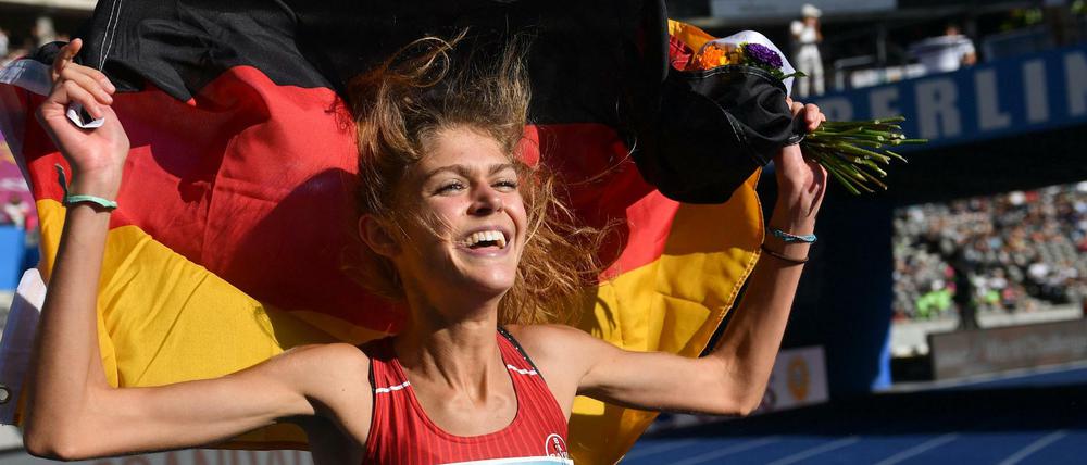 Konstanze Klosterhalfen siegte über 1500 Meter und stellte eine persönliche Bestzeit auf.