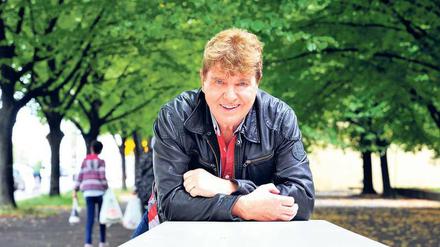 Denkt nicht ans Aufhören. Auch mit 74 Jahren feiert Frank Schöbel lieber sein Jubiläum im Admiralspalast, als Urlaub zu machen. 