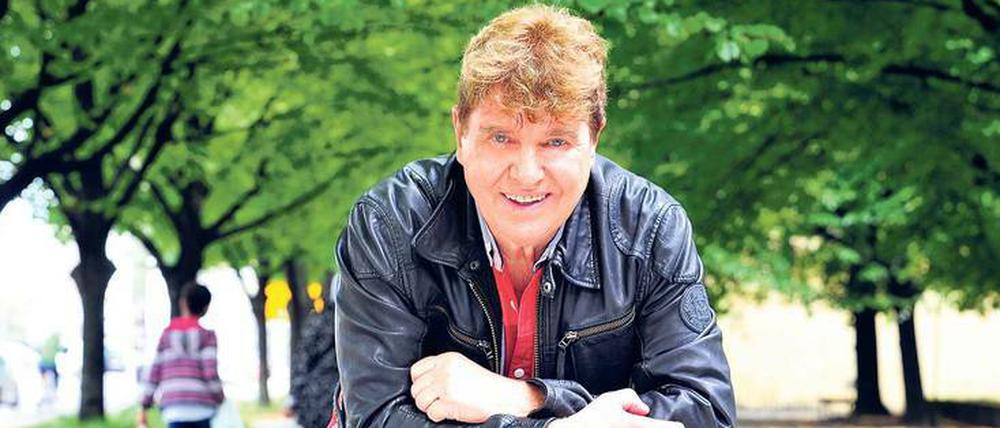 Denkt nicht ans Aufhören. Auch mit 74 Jahren feiert Frank Schöbel lieber sein Jubiläum im Admiralspalast, als Urlaub zu machen.