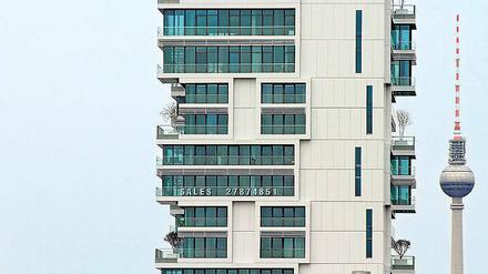 Blickfang. Das Hochhaus Living Levels an der Spree. 