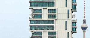 Blickfang. Das Hochhaus Living Levels an der Spree. 