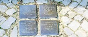 In Pankow, Heiligensee, Steglitz oder Zehlendorf – überall in Berlin wird mit Stolpersteinen die Erinnerung lebendig gehalten. 