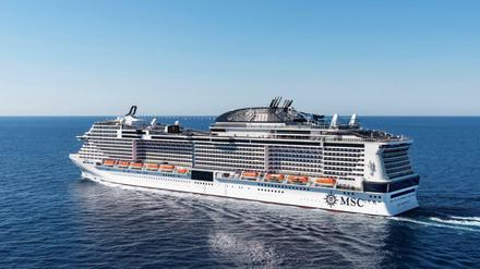 Die MSC "Meraviglia" auf hoher See.