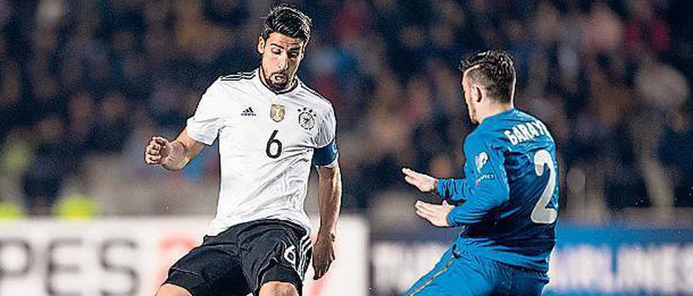 Er fehlt. Sami Khedira muss wegen einer Verletzung passen.
