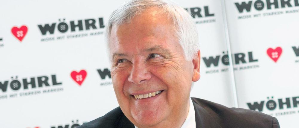 Der Nürnberger Unternehmer Hans Rudolf Wöhrl ist vorerst aus dem Bieterkampf um Air Berlin ausgeschieden.
