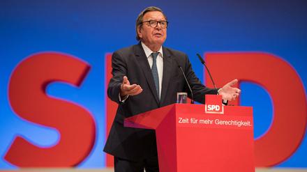 Die Loyalitätspflichten eines jeden normalen Beamten müssen auch für Ex-Kanzler Gerhard Schröder gelten.