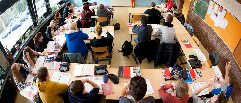 Fürs Leben lernen, dafür ist Schule da, aber nicht alle Schüler kommen gleich gut mit, manche bräuchten mehr Betreuung - die oft ausbleibt.