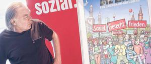 Wechselwähler. Gerhard Seyfried vor dem Plakat, das er für die Linke Friedrichshain-Kreuzberg gestaltet hat.