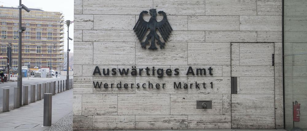 Das Auswärtige Amt teilte mit, die Festnahmen seien Donnerstag erfolgt.