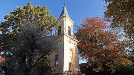 Rund 100 Kirchengemeinden wehren sich gegen eine Mindestmitgliederzahl.