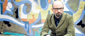 Vakuum des Dazwischenseins. Der georgische Autor Zaza Burchuladze im Berliner Mauerpark.