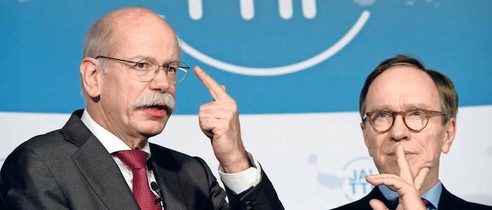 Atmosphärische Störungen. Wissmann (r.) hatte nach den Kartell-Vorwürfen gegen BMW, Daimler und Volkswagen einen Kulturwandel gefordert. Daimler-Chef Zetsche reagierte öffentlich „überrascht“ über die Äußerungen des Lobbyisten. 