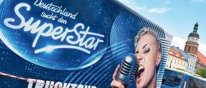 Auf Casting-Tour: Noch bis Ende September fährt der „DSDS“-Truck durch Deutschland. Auch in Cottbus machte er Station.
