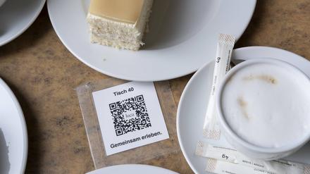 Bitte registrieren: Jeder wird derzeit gebeten, sich anzumelden.