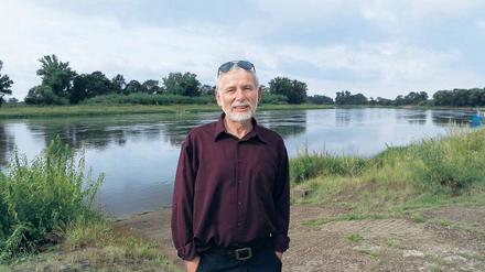 Nah am Wasser. Ernst Paul Dörfler hat gute Argumente dafür, dass die Elbe als Bundeswasserstraße aufgegeben wird.