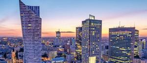 Immobilien in Warschau stehen längst im Fokus ausländischer Investoren. Links im Bild Libeskind-Tower "Zlota 44". 