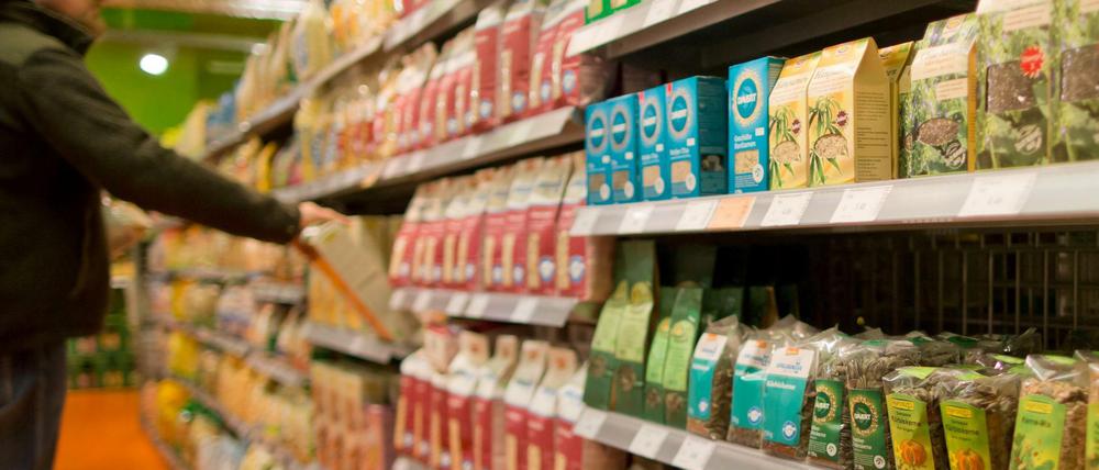 Misstrauen. Wie viel steckt von welchen Stoffen drin? Das erfahren die Verbraucher häufig erst auf der Rückseite der Verpackungen.