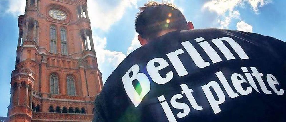 Krisenjahre. Es stand schlimm um Berlin. Inzwischen sprudeln die Einnahmen – der Senat freut sich über üppige Haushaltsüberschüsse. 