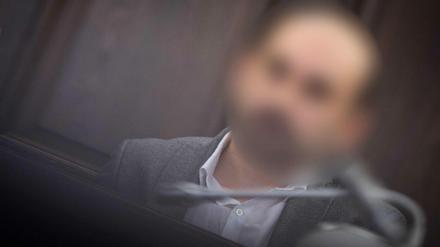 Der 32-jährige Angeklagte beim Prozess in Hamburg.