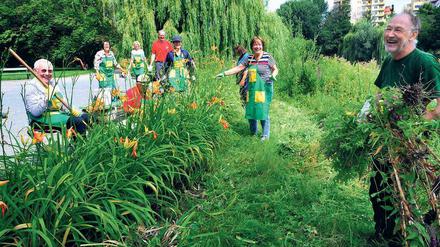 Tausende Berliner beteiligen sich an den Aktionstagen „Gemeinsame Sache – saubere Sache“ – wie hier die Initiative „Bürger für den Lietzensee“. 