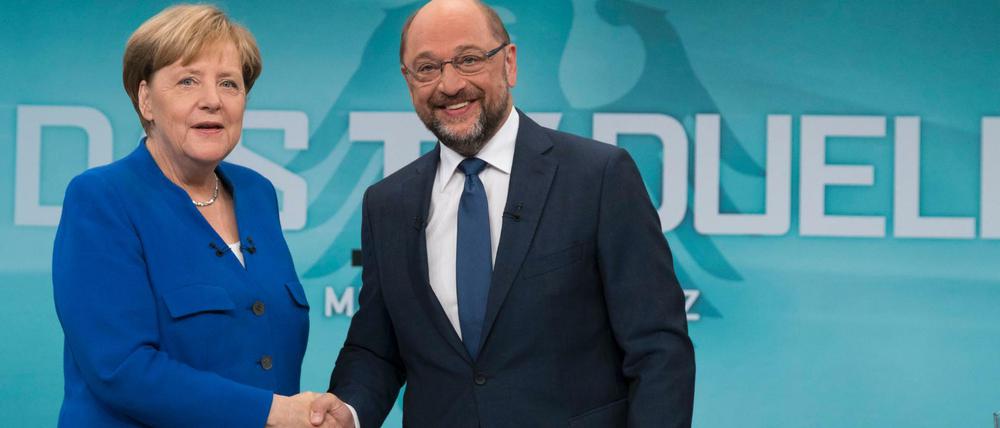 Hand drauf, wir vertragen uns. Das TV-Duell kam ohne Gehässigkeiten und Beleidigungen aus.