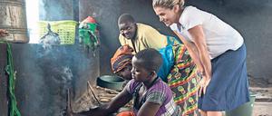 Maismehlbrei kochen in Malawi