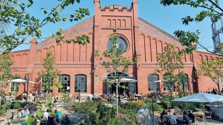 So gut konnte man im Mariendorfer Biergarten sitzen. Ab 1. Mai soll die Brauerei erstmal 6-8 Wochen geschlossen bleiben.