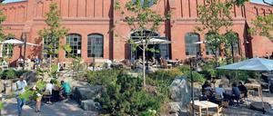 So gut konnte man im Mariendorfer Biergarten sitzen. Ab 1. Mai soll die Brauerei erstmal 6-8 Wochen geschlossen bleiben.