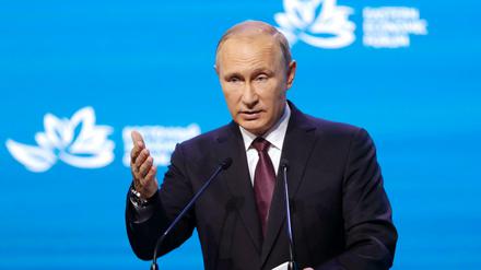 Der russische Präsident Wladimir Putin telefonierte am Montag mit Bundeskanzlerin Angela Merkel.