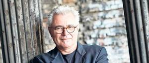 Dichter mit Fabulierlust. Gerhard Falkner, 1951 in Schwabach geboren. 